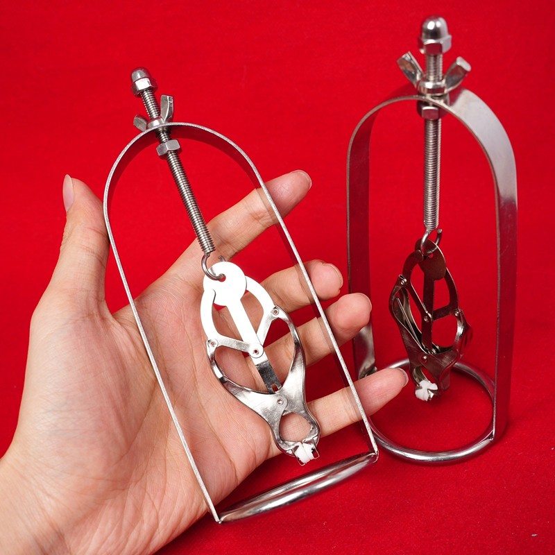 Stainless Steel Breast Clamps Titty Torture Nipple Clips Stimulate Slave Sex Toy gallery
