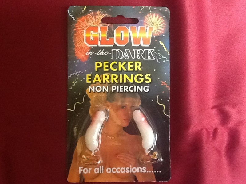 Penis Earrings Vintage Adulto Novelty Clip On Glow in the Dark Gag Gifts x 2