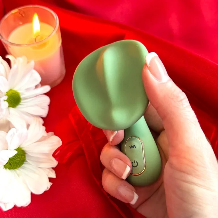 New VENUS Clitoral Stimulation Mini Vibrator