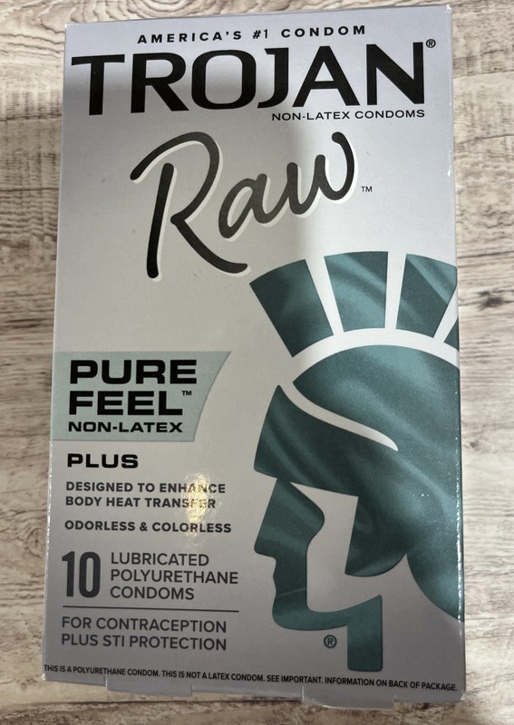 5 BOXES Of Magnum n-latex 10 Pack