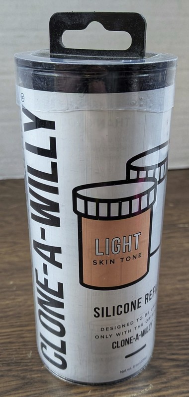 Clone-A-Willy Silicone Refill – Light Skin Tone 8oz
