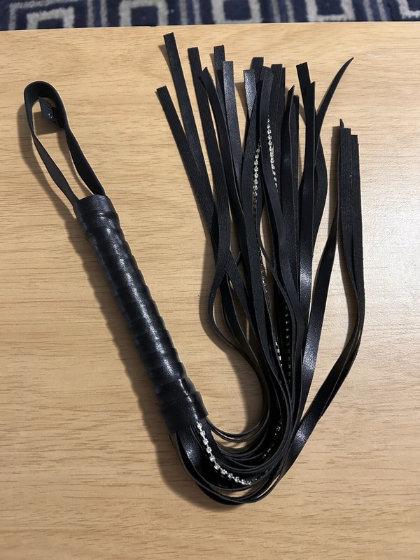 Leather & Diamond Whip Role Play Bondage Flogger SM Spanking Submission Toy