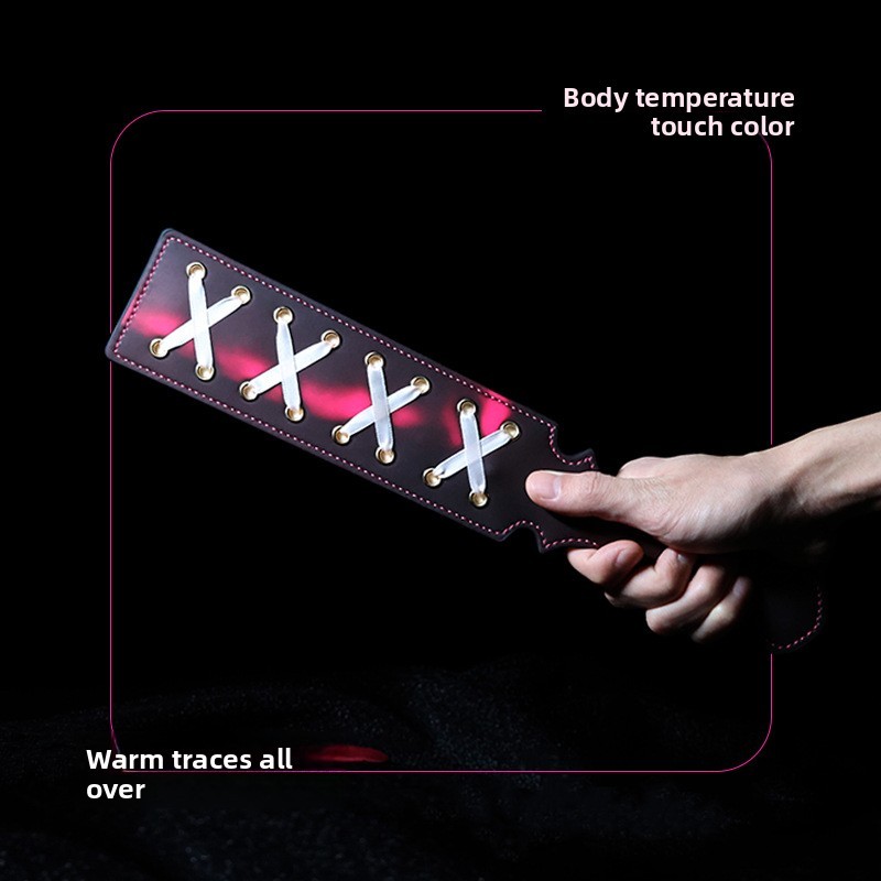 Adult SM erotic temperature-changing colored rope training punishment beat whip gallery