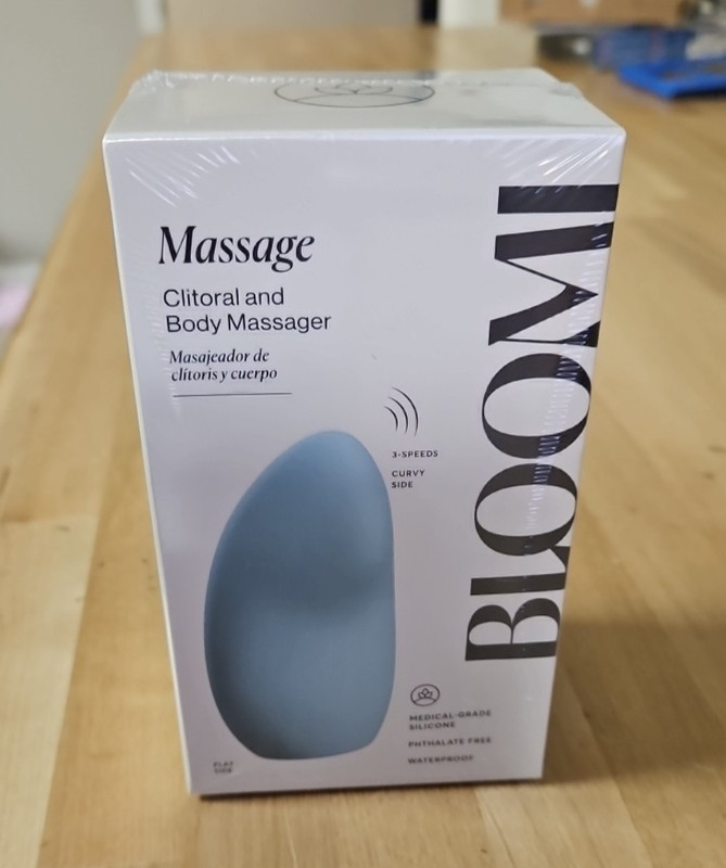 Bloomi Body Massager Waterproof Phthalate Free 3-speeds, New/Sealed C9