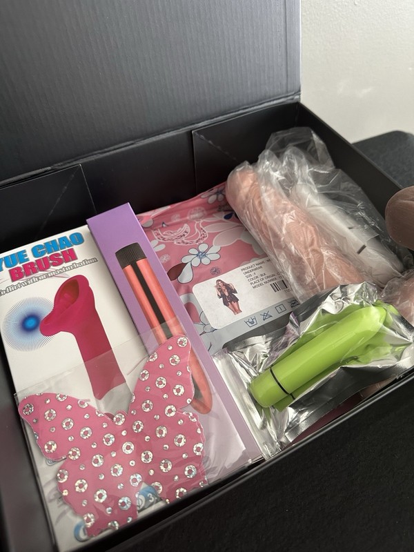 Adult Mystery Box 🔥 3–5 Premium Sex Toy | Discreet Shipping| | Couples Gift gallery