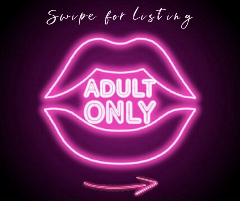 Pink Rhinestone Anal Plug W/ Storage Pouch (Small)
