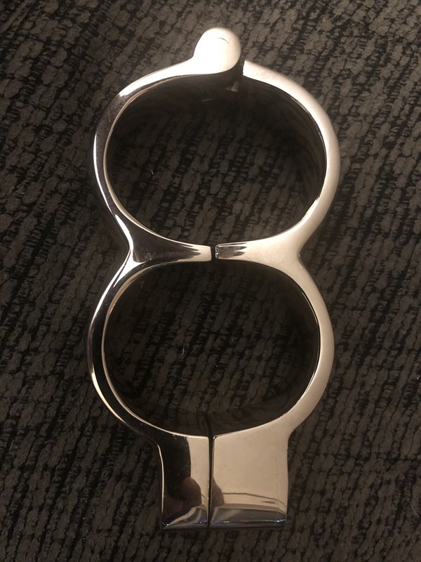 7.3” Polished Snap Lock Design Handcuffs Heavy Bracelet Shackles 2 Unique Keys
