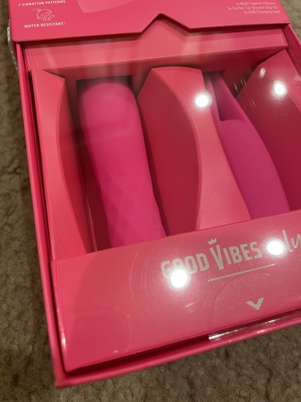 Queen V The VIP & The Wingman Slip on Soft Touch Silicone 2 In 1 Vibrator gallery