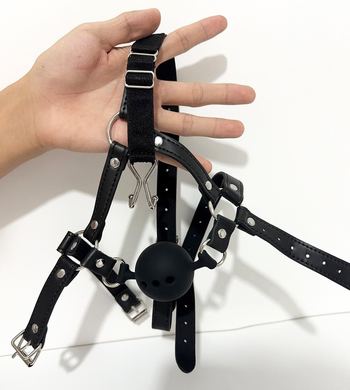 Silicone Open Mouth Ball Gag Lockable 3-Holes PU Leather Head Harness Nose Hook gallery