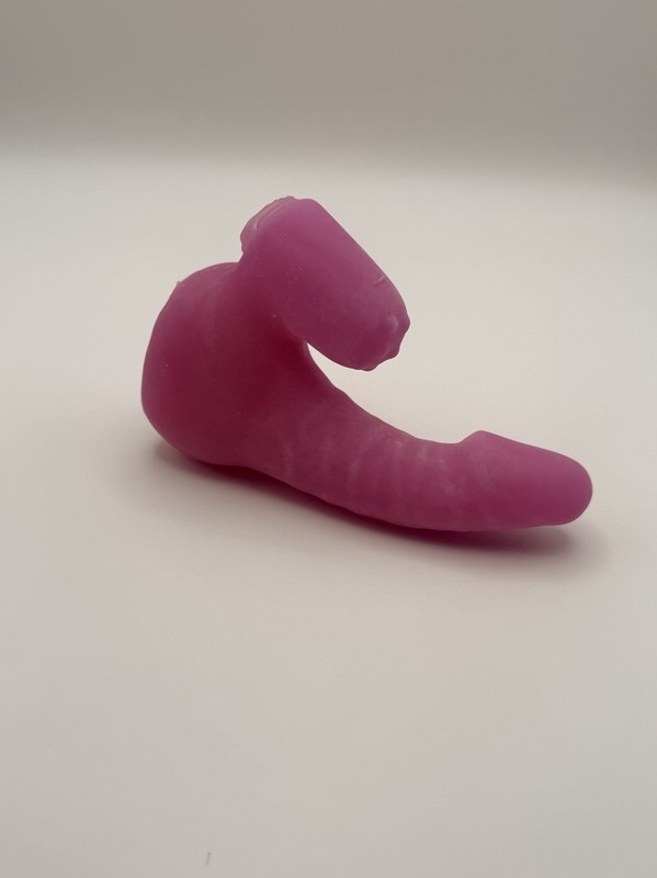 6&Prime; Glow in the dark Dildo. Clitoris stimulator Pink