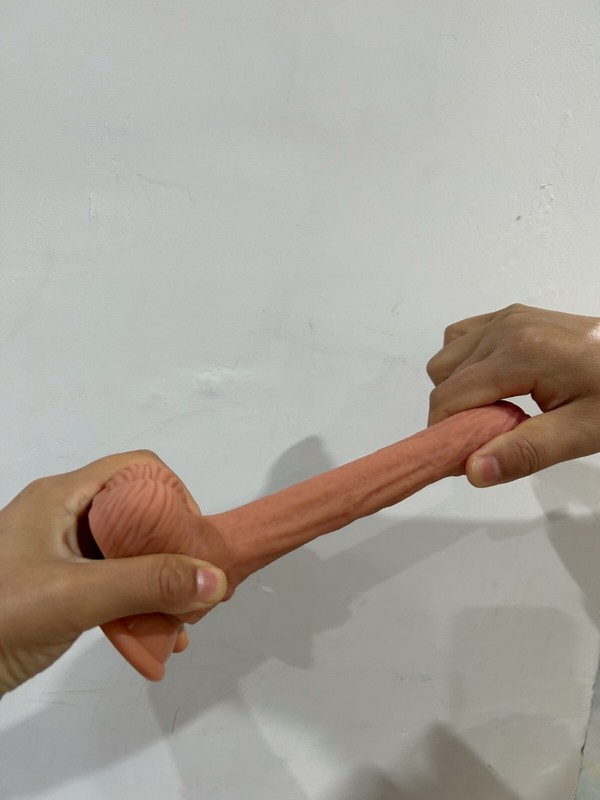 Realistic Dildo Suction Cup Penis Dong Waterproof Cock Veined Sex Toys for Women gallery