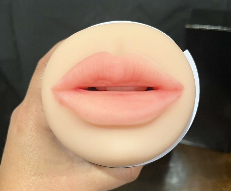 Double-end Vibrating Male Masturbator Cup gallery