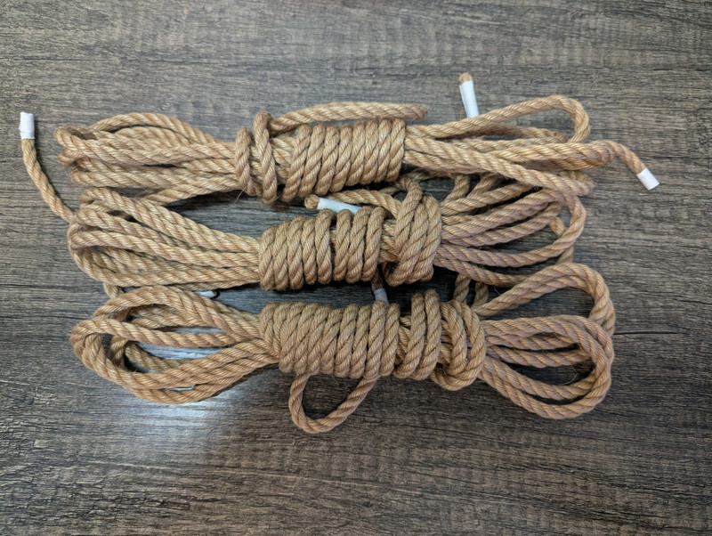 deGiotto bedroom bondage/Shibari rope. Jute. 6mm. Ready to use! 15ft Natural