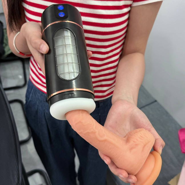 Automatic Stroker Male Mastubator Pussy Blowjob Pocket Handsfree Machine Sex Toy gallery