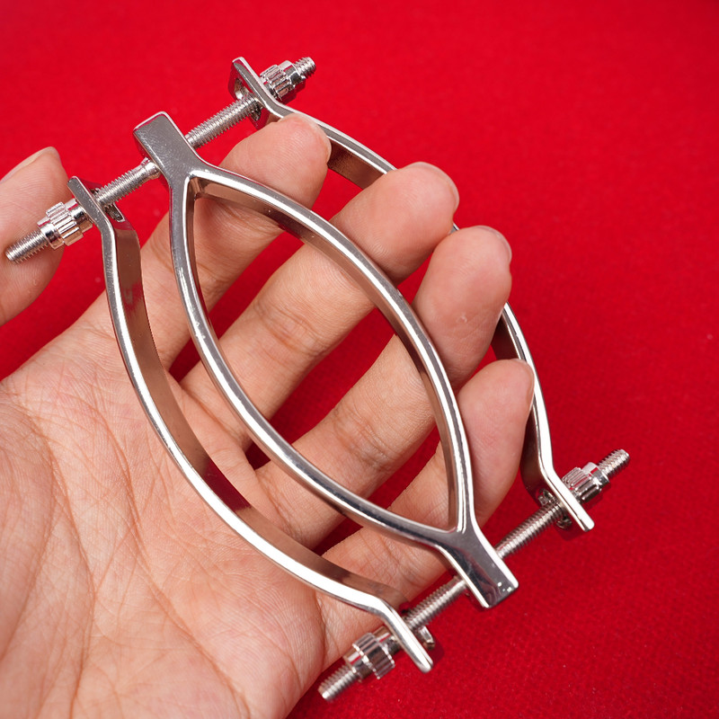 Metal Breast Spreader Clamp Adjustable Chastity Labia Stretcher Women Sex Toys