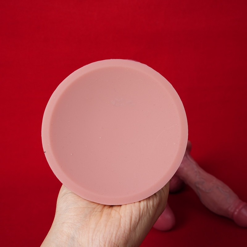 Dildo 22CM Realistic Lifelike Big Real Dong Suction Cup for Women Use Lubricant gallery