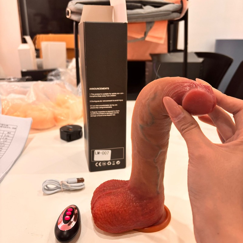 Large Thrusting Dildo Big 360° Vibrating Dildo G Spot Sex Toy for Men and Women gallery
