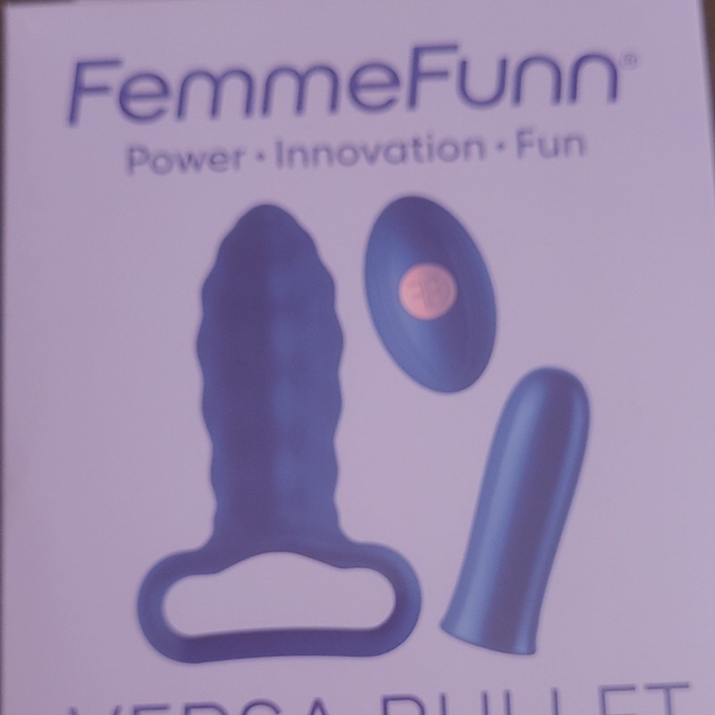 FemmeFunn Versa Bullet + P Sleeve